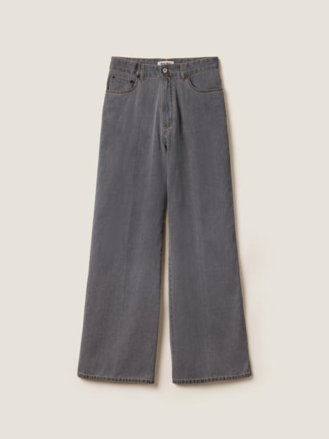 Chambray jeans