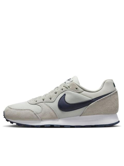 nike md runner 2 light bone