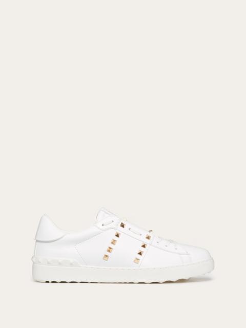 CALFSKIN ROCKSTUD UNTITLED SNEAKER