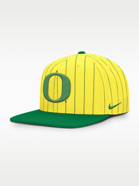 Oregon Primetime Pin Stripe 2-Tone Men's Nike Dri-FIT College Adjustable Hat