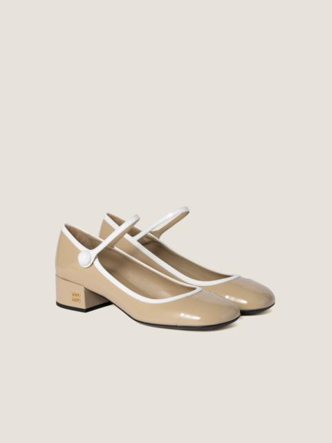 Two-tone patent leather Mary Jane pumps