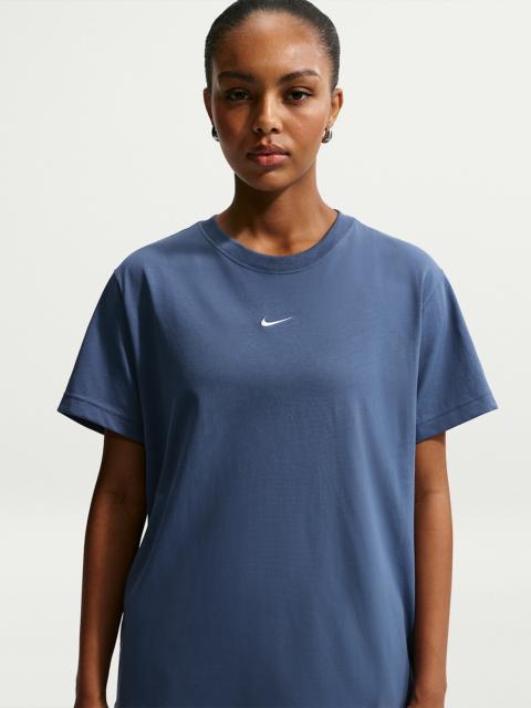 Nike Sportswear Classic Women's Oversized T-Shirt