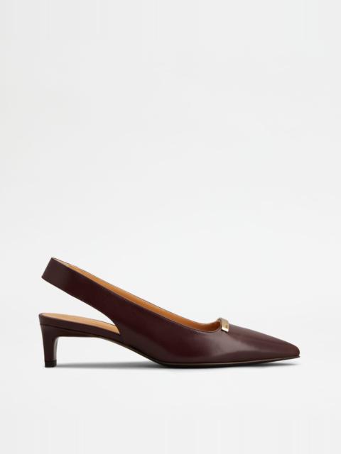 SLINGBACK PUMPS IN LEATHER - BURGUNDY