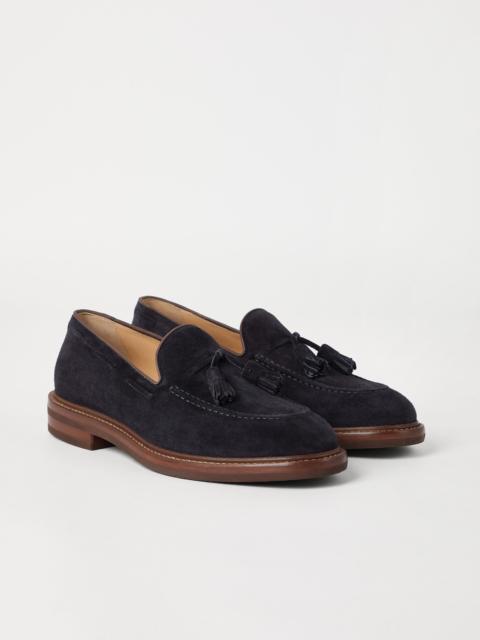 Suede loafers with tassels