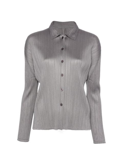 pleated shirt