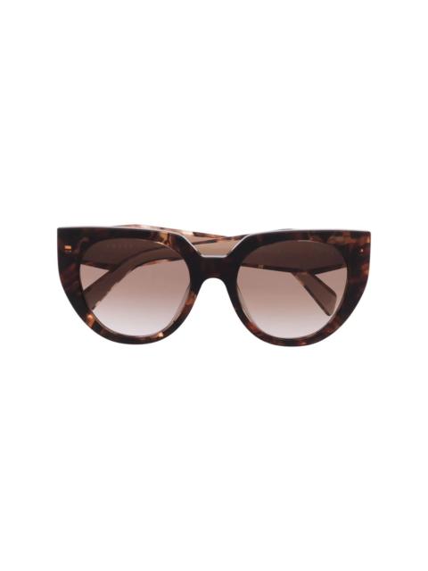 cat-eye frame sunglasses