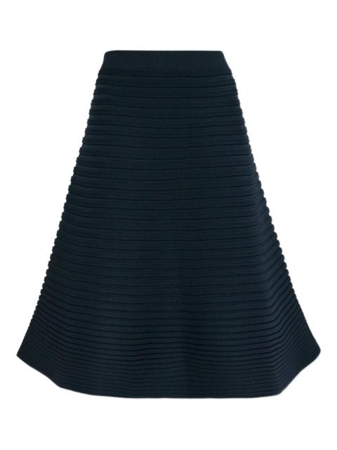 pleated skirt
