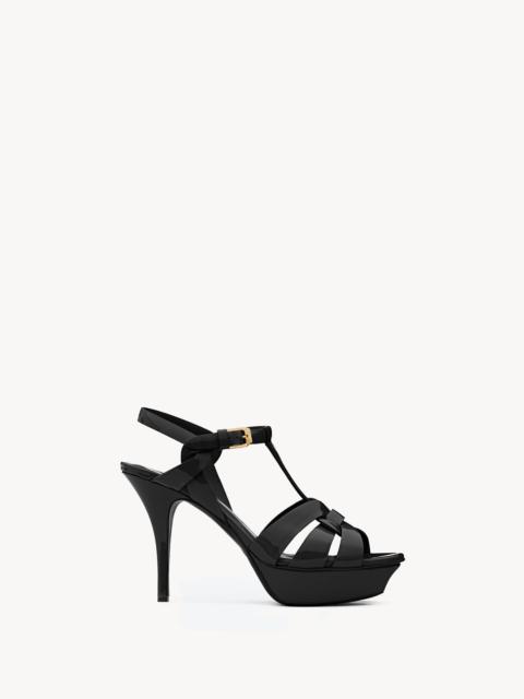 TRIBUTE PLATFORM SANDALS IN PATENT LEATHER