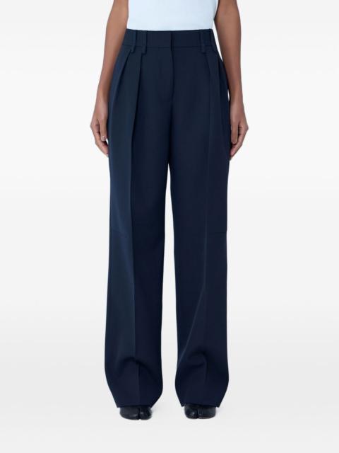 pleated trousers