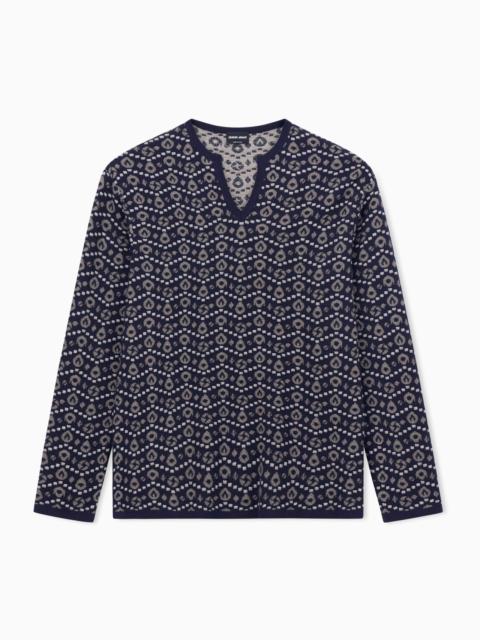 V-NECK JUMPER IN CASHMERE, SILK AND VISCOSE JACQUARD