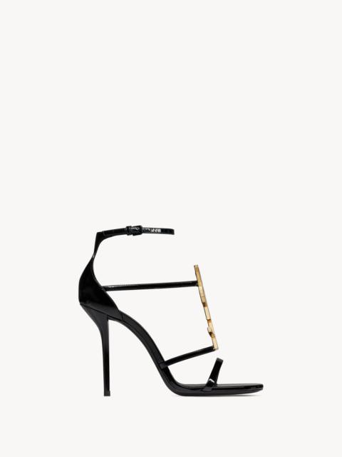 cassandra sandals in patent leather with gold-tone monogram