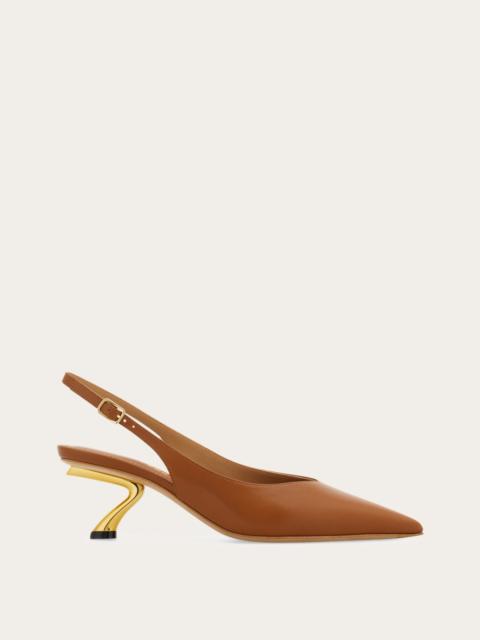S-shaped heel slingback