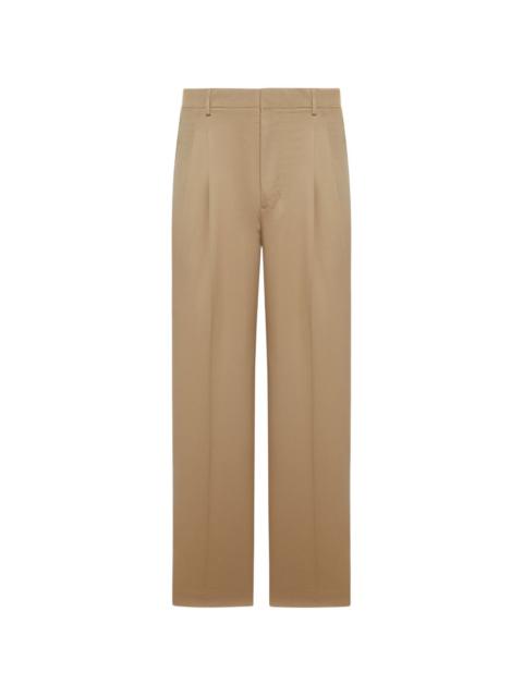 pleated trousers