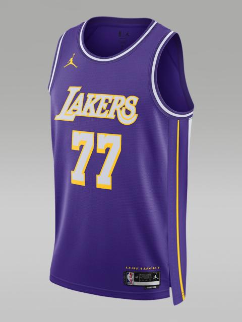 Los Angeles Lakers 2025/26 Statement Edition Men's Nike Dri-FIT NBA Swingman Jersey
