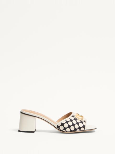 VLOGO SIGNATURE SLIDE SANDAL IN PLUS DE POIS FABRIC 60MM