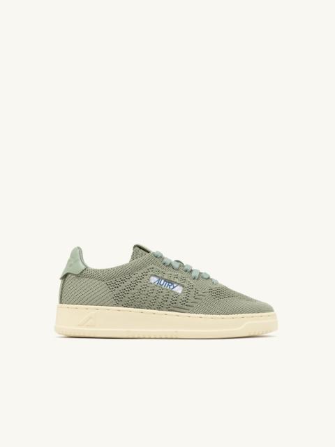 MEDALIST EASEKNIT LOW SNEAKERS IN SEA GRASS KNIT