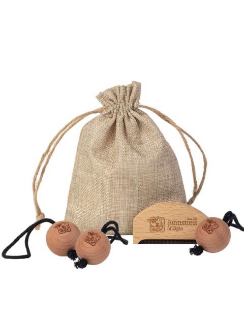 De Pilling Comb & 3 X Cedar Wood Balls
