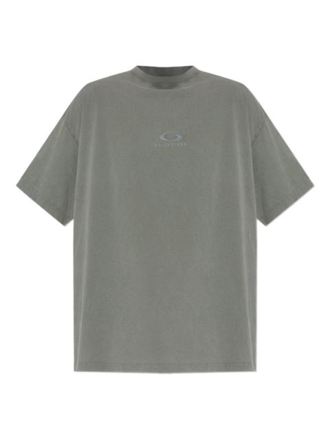 logo-embroidered T-shirt