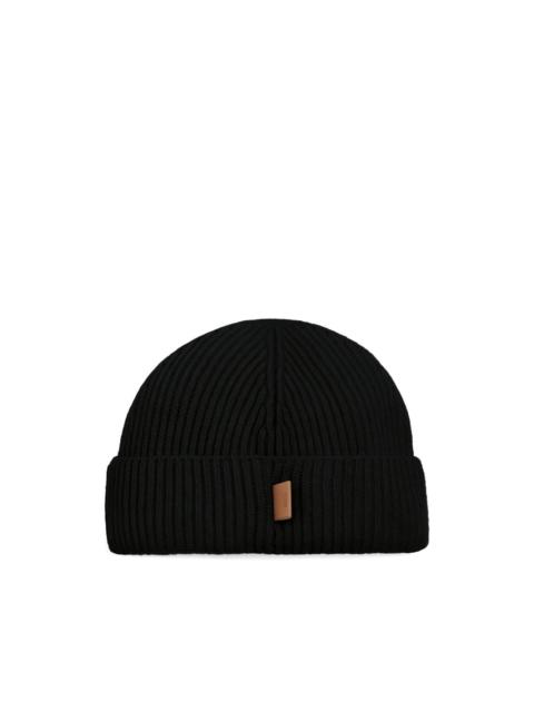 label-detail beanie hat