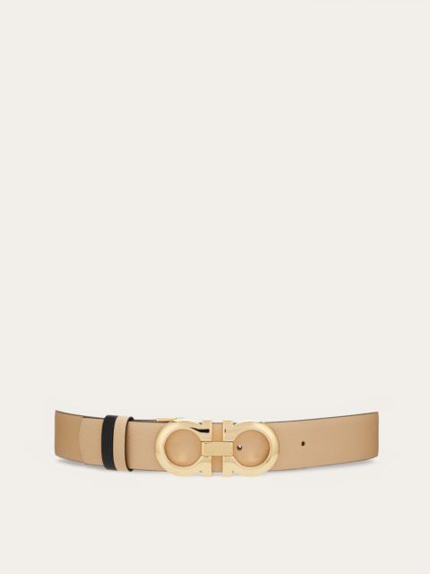 Reversible and adjustable Gancini belt