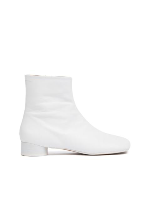 Anatomic ankle boots