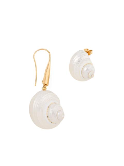shell-motif drop earrings