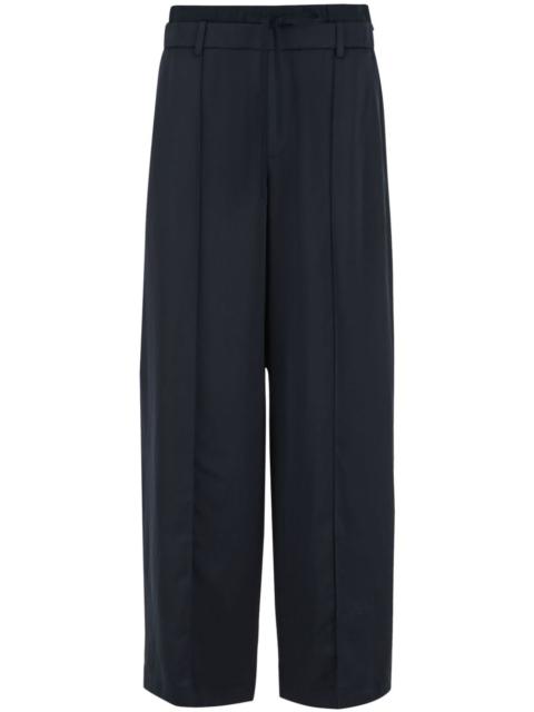 straight-leg trousers