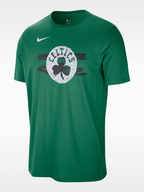 Boston Celtics Courtside Men's Nike NBA T-Shirt