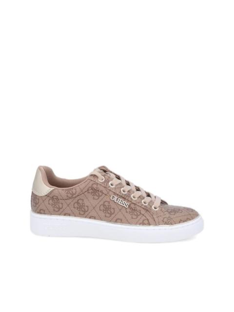 Beckie sneakers
