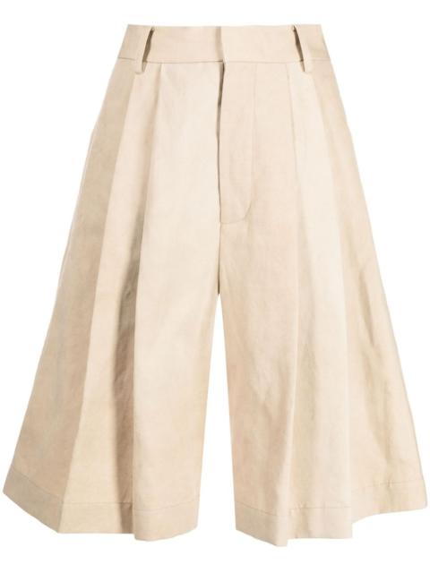 knee-length wide-leg shorts