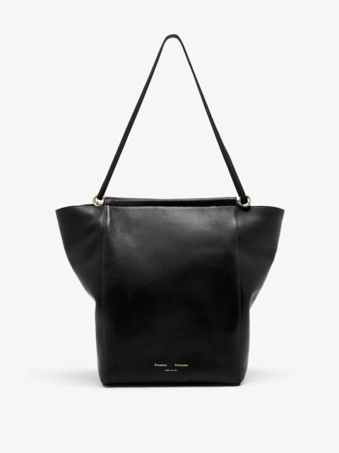Reade Shoulder Bag in Nappa