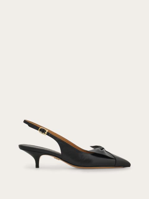 Bow slingback pump