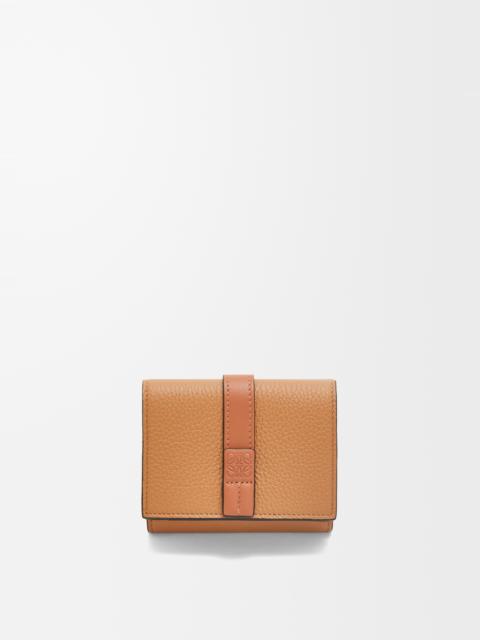 Trifold wallet in soft grained calfskin