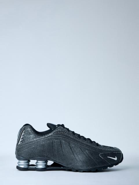 Shox R4 QS Sneakers