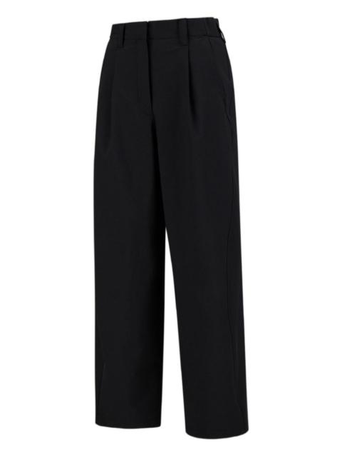 pleated trousers