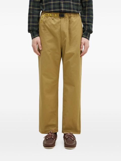 belted trousers