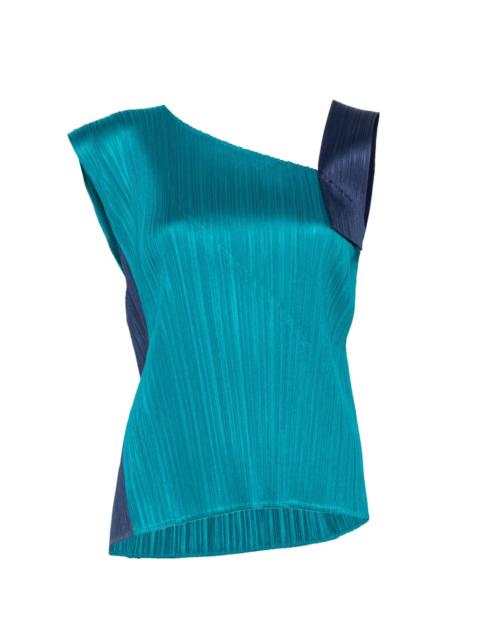 Pointe pleated top