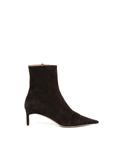 pointed toe boots