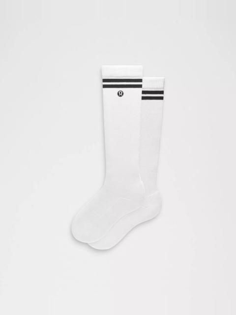 Unisex Daily Essential Knee-High Socks *Stripe