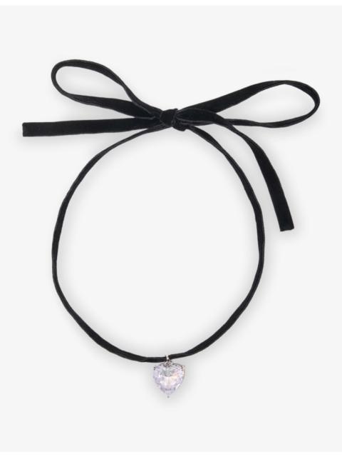 Heart-Pendant Velvet Choker Necklace