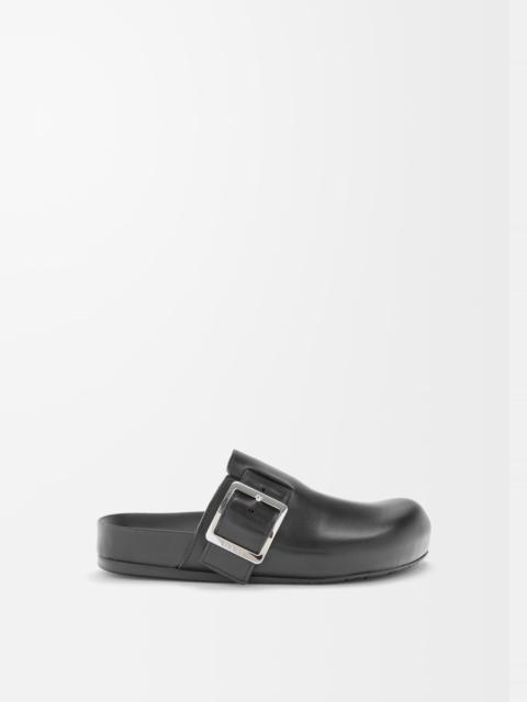 Ease Buckle mule in vegetable-tanned calfskin