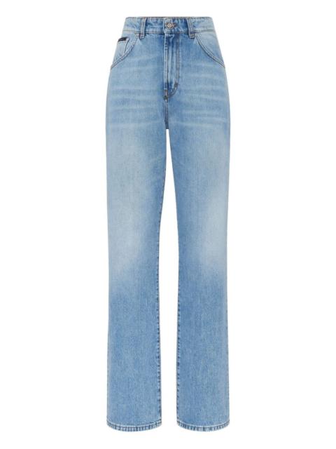 high-waisted jeans