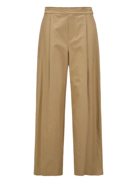 pleated trousers