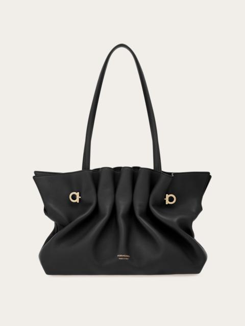 Soft shoulder bag (M)