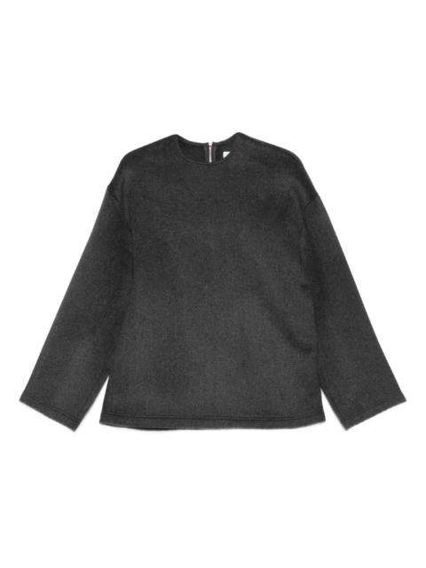 round-neck sweatshirt
