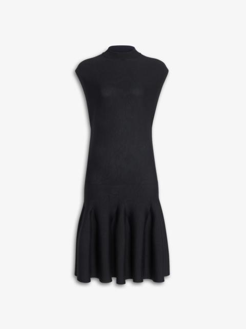 CAP SLEEVE DRESS IN SCULPTURAL GODET KNIT