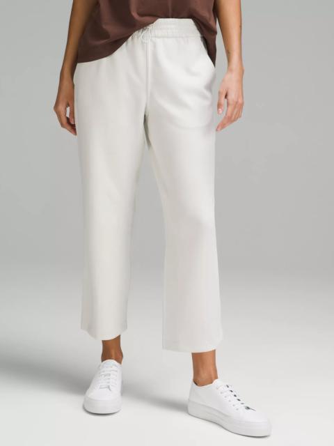 Softstreme High-Rise Straight-Leg Cropped Pant