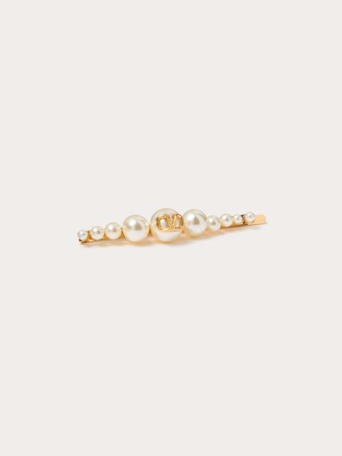 VLOGO SIGNATURE METAL AND PEARL HAIR CLIP