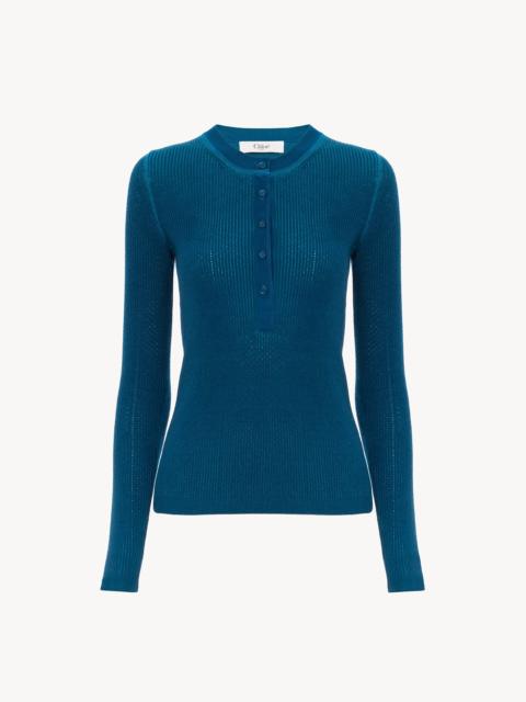 HENLEY SHIRT IN A MERINO WOOL KNIT