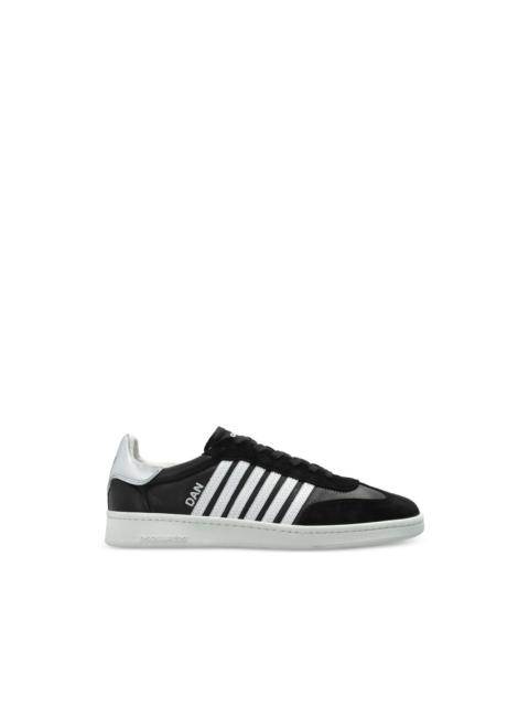 stripe-detail sneakers